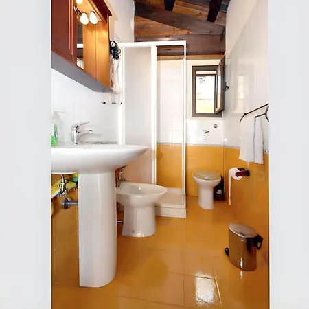 Seaside Comfort: Pool Retreat Apartment Marsala